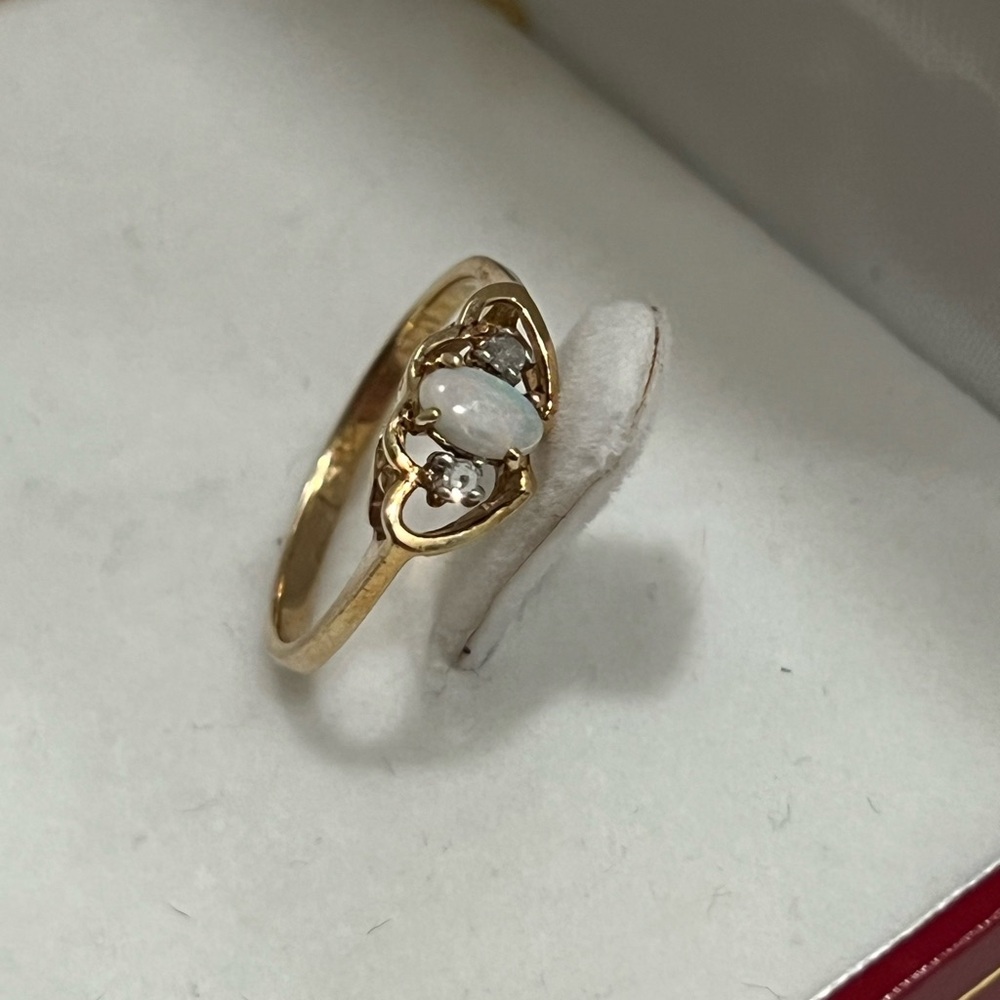 10kt Opal Heart Ring - image 2